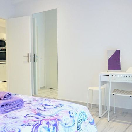 Central, Bright Apt In Athens Near Metro エクステリア 写真