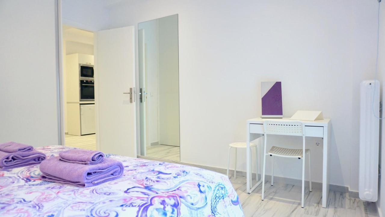 Central, Bright Apt In Athens Near Metro エクステリア 写真